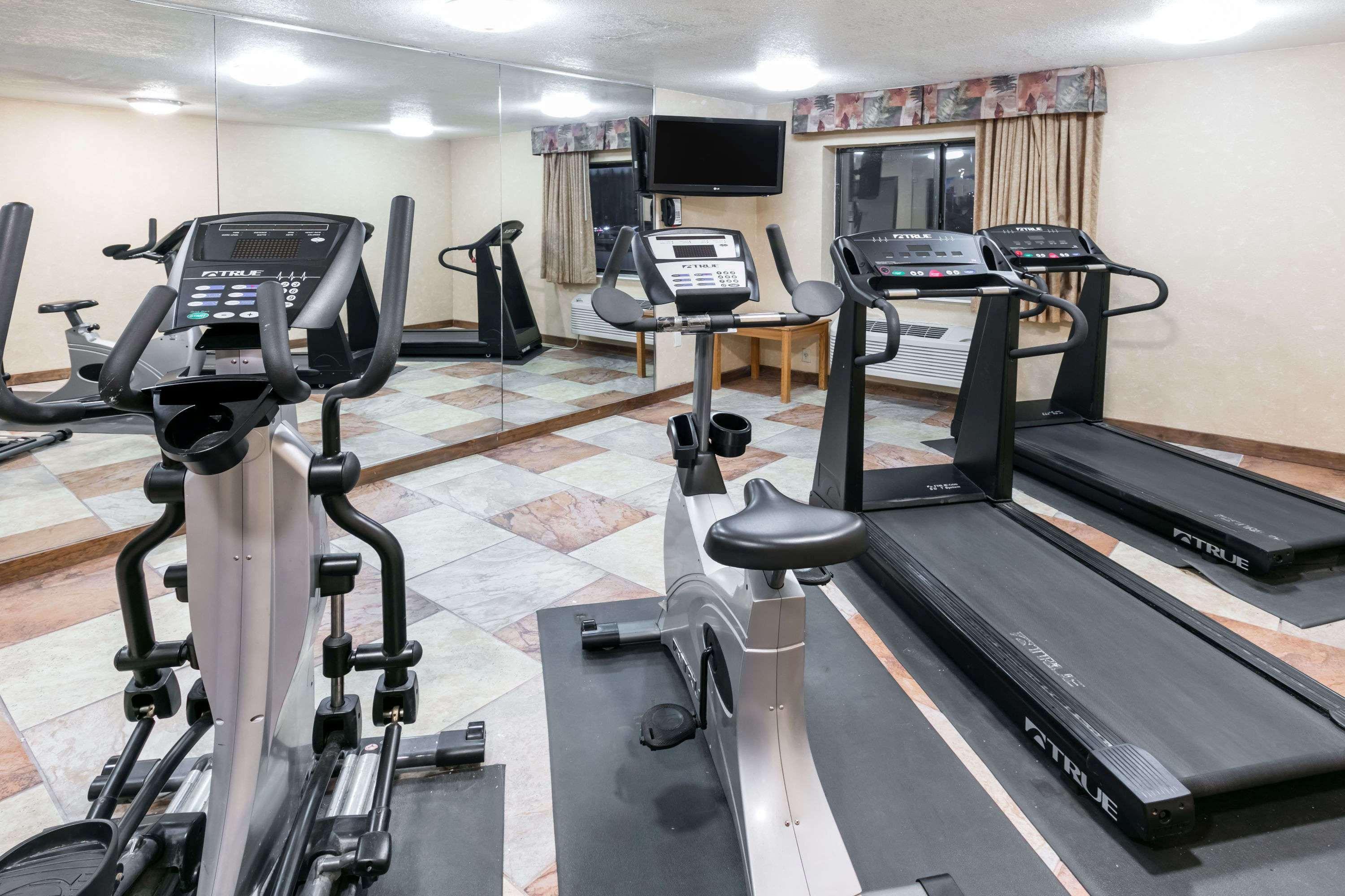 Hotel Baymont By Wyndham Arlington At Six Flags Dr Extérieur photo