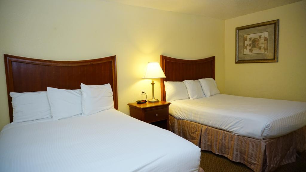 Hotel Baymont By Wyndham Arlington At Six Flags Dr Extérieur photo