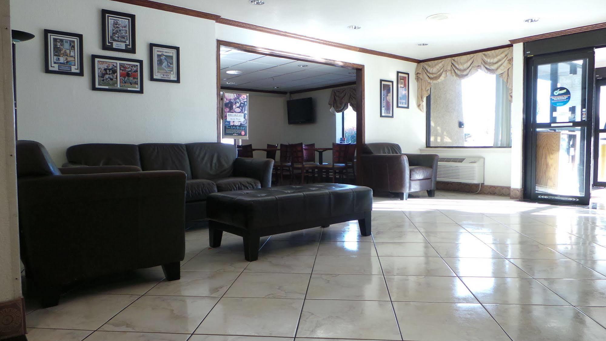 Hotel Baymont By Wyndham Arlington At Six Flags Dr Extérieur photo